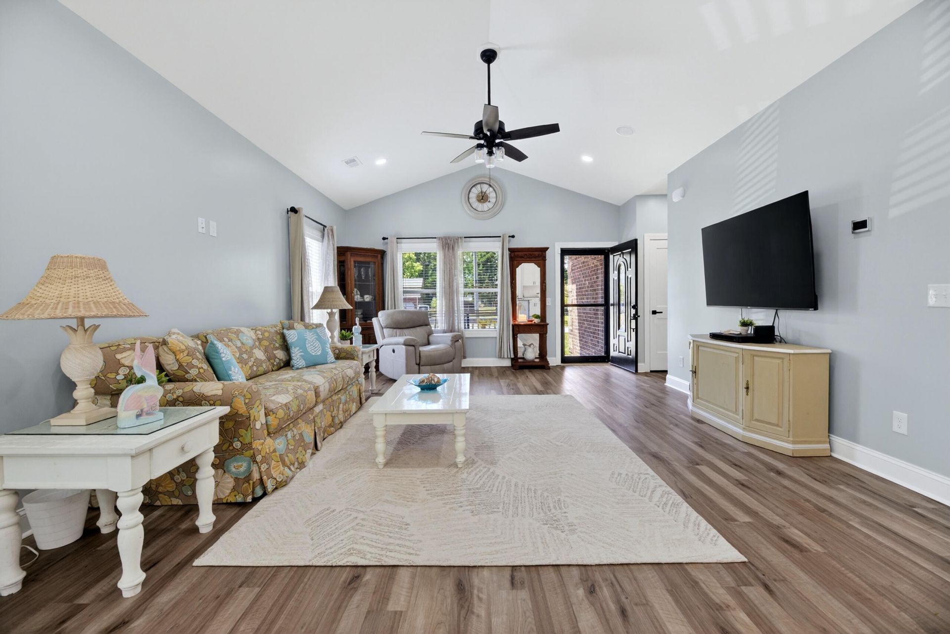 2036 NE Longwood Road Photo 8