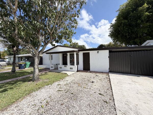 4484 SW 49th Court, Dania Beach, FL 33314