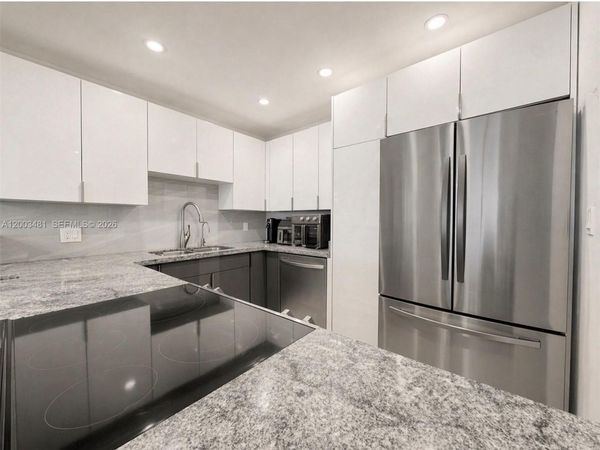 3800 S Ocean Dr, Unit 802, Hollywood, FL 33019