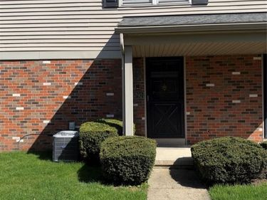 15792 CAMBRIDGE Drive, Clinton Twp, MI 48038