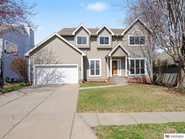 13518 Taylor Street , Omaha, NE 68164