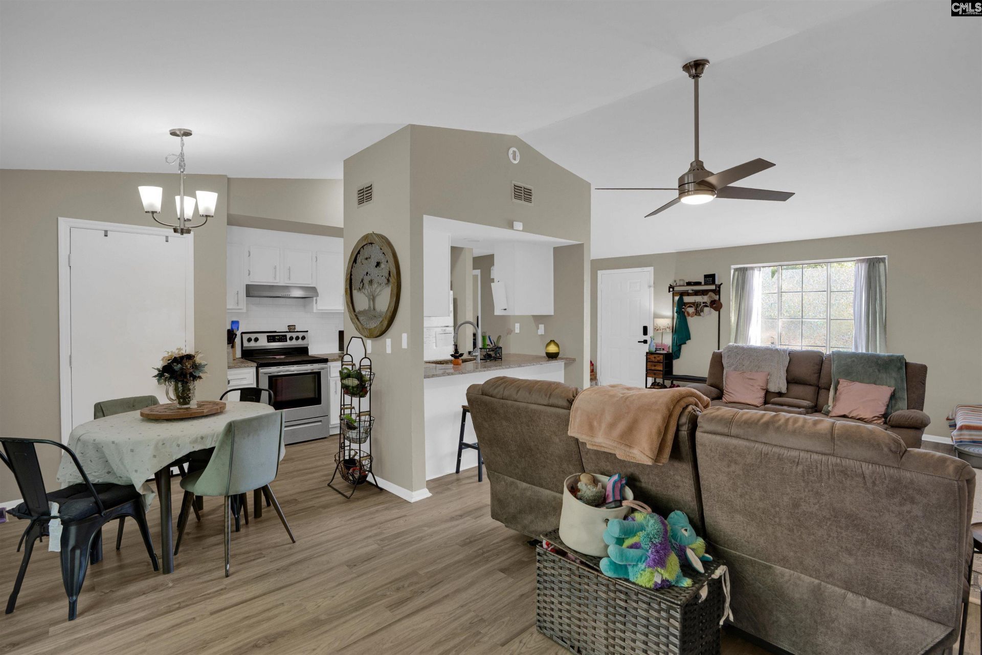 2 Forest Trail Court  Photo 7