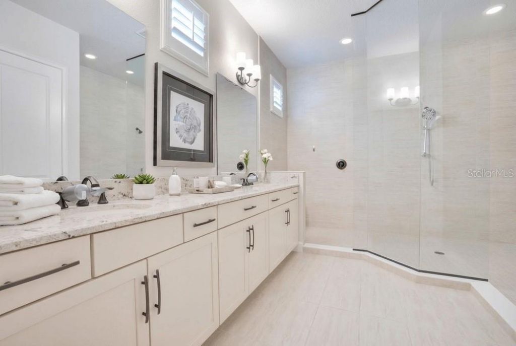 8394 Via Vittoria Way Way, Orlando, FL 32819 Photo