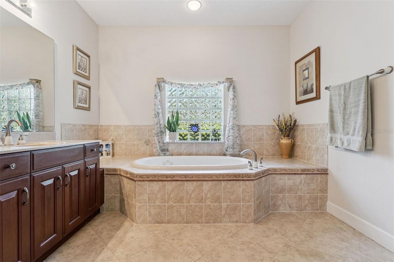 8225 Lynch Drive, Orlando, FL 32835 Photo