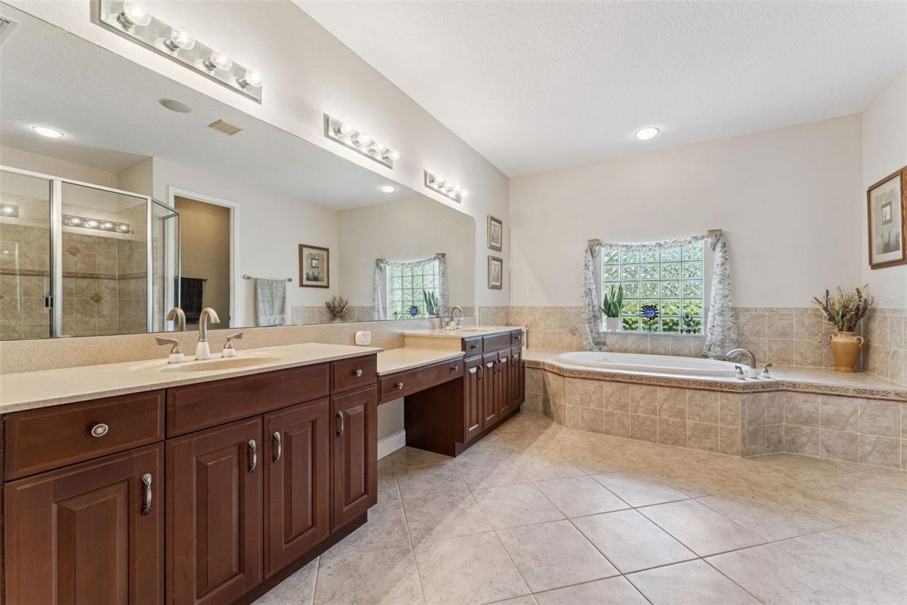 8225 Lynch Drive, Orlando, FL 32835 Photo