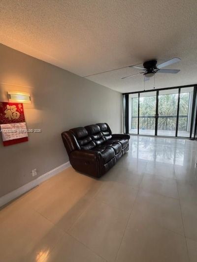 8429 Forest Hills Dr , Unit 301, Coral Springs, FL 33065 Photo
