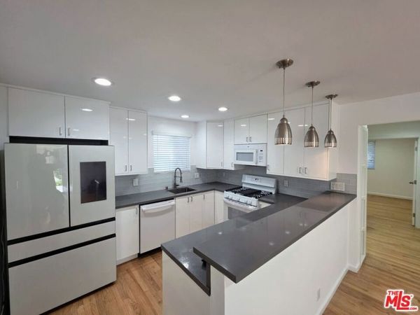 1029 Pleasantview Avenue, Unit 1, Venice, CA 90291