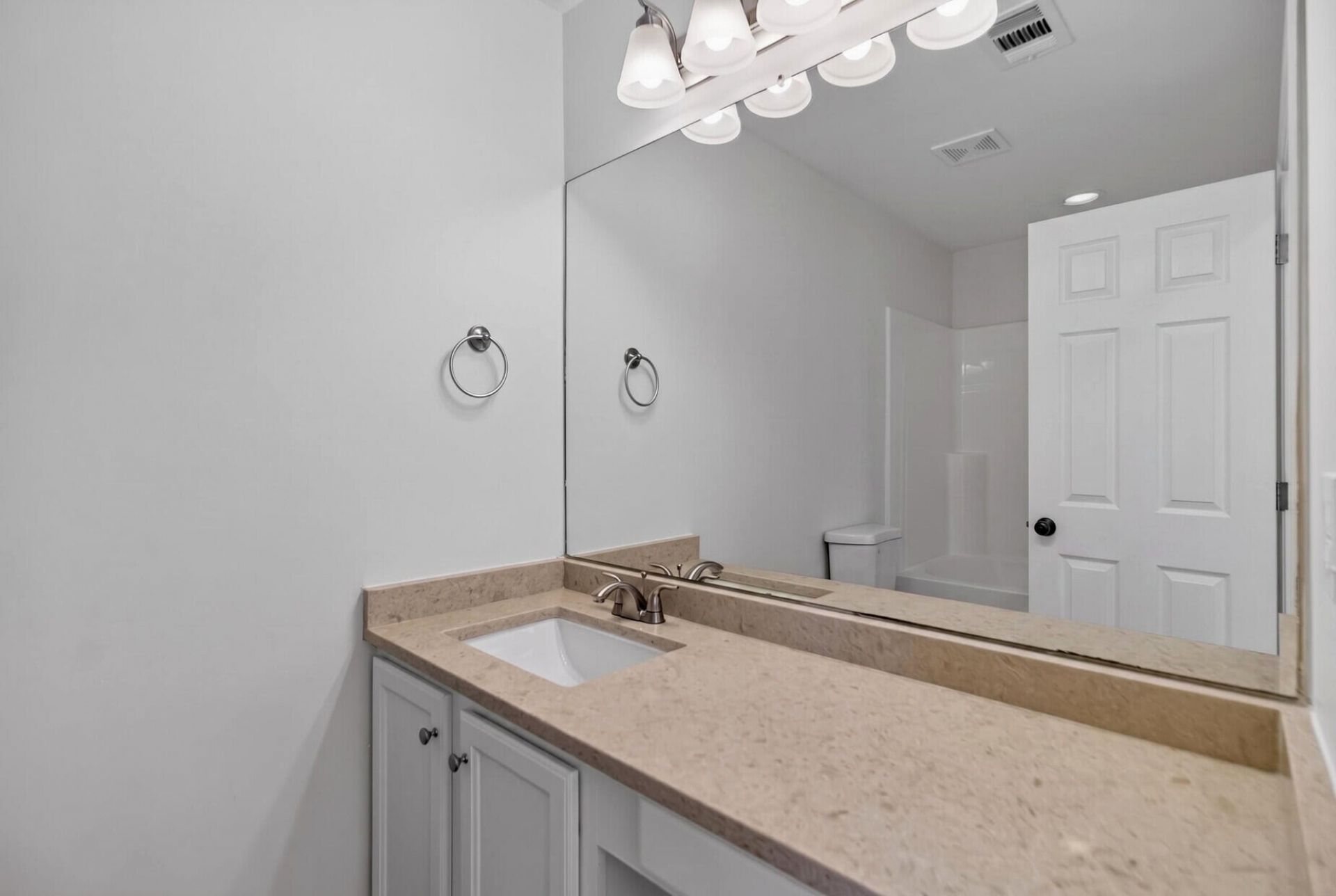 250 White Street Photo 19