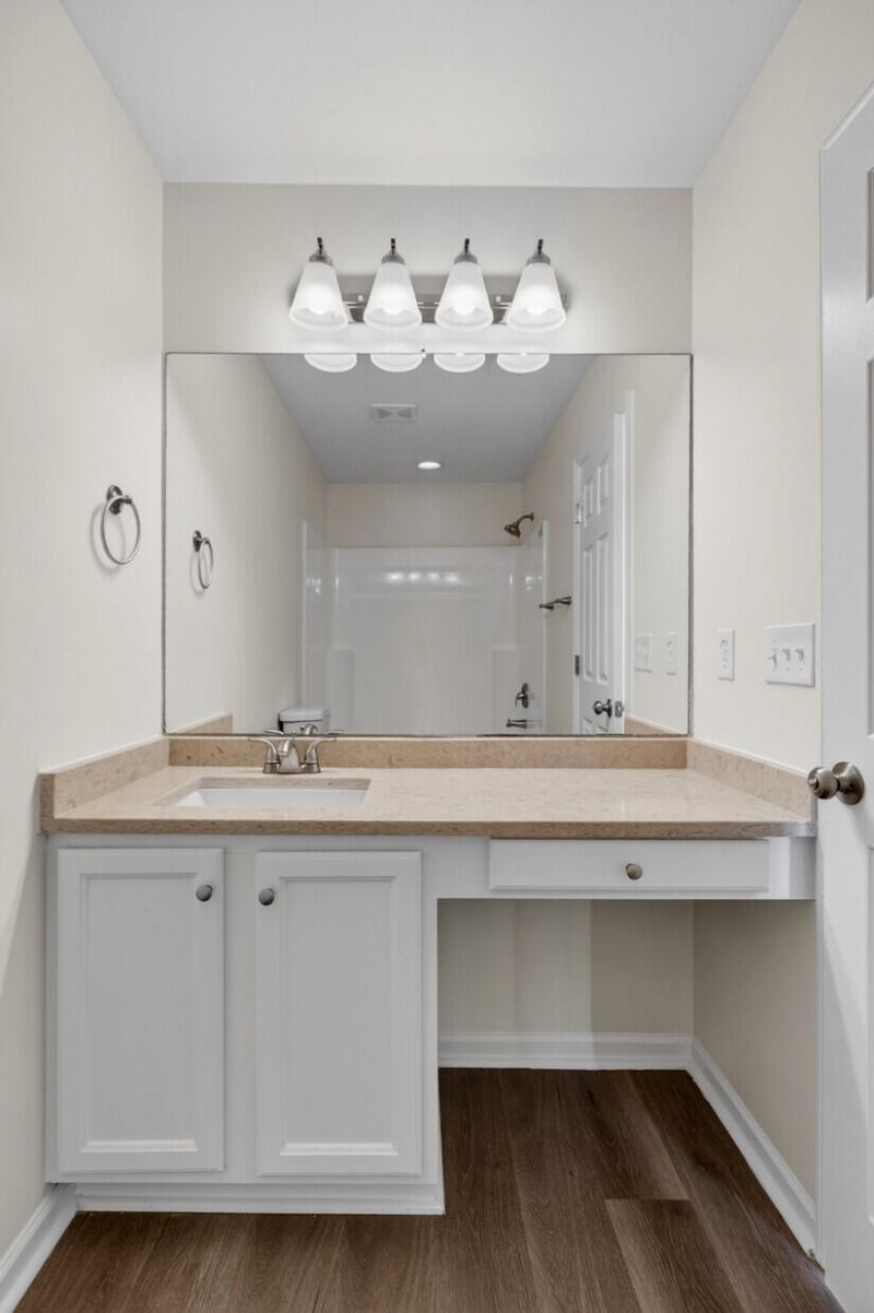 250 White Street Photo 21