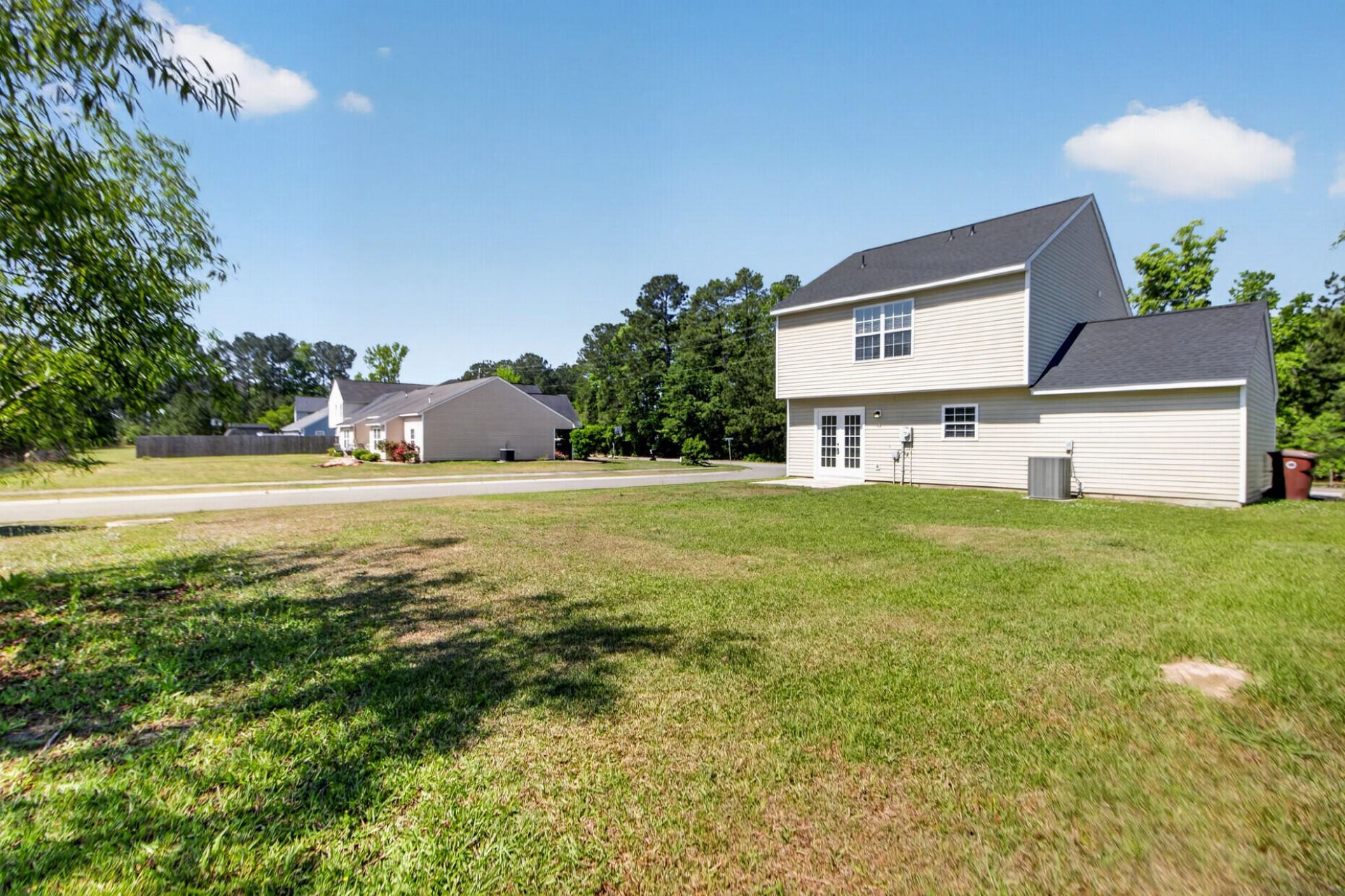 250 White Street Photo 31