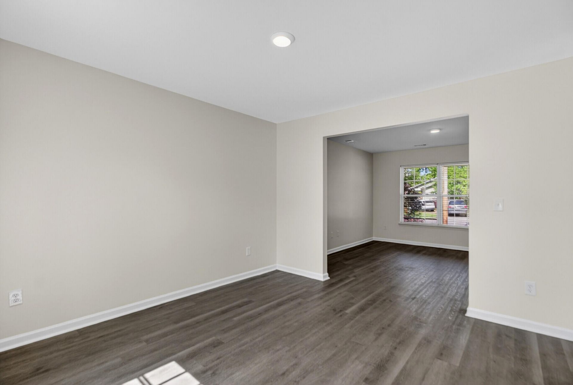 250 White Street Photo 8