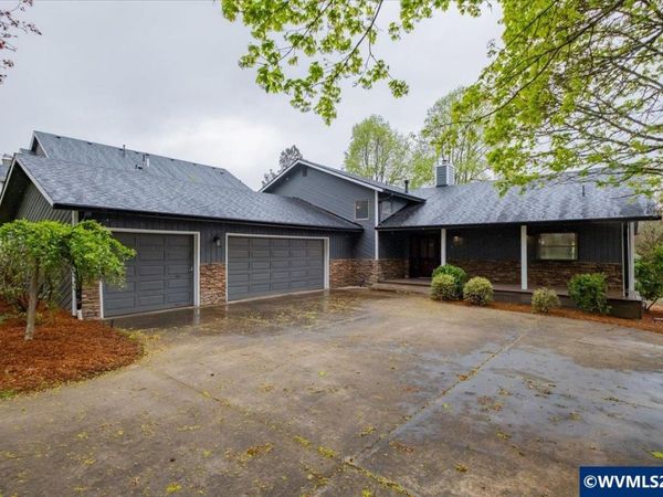 41 S 5th St, Independence, OR 97351