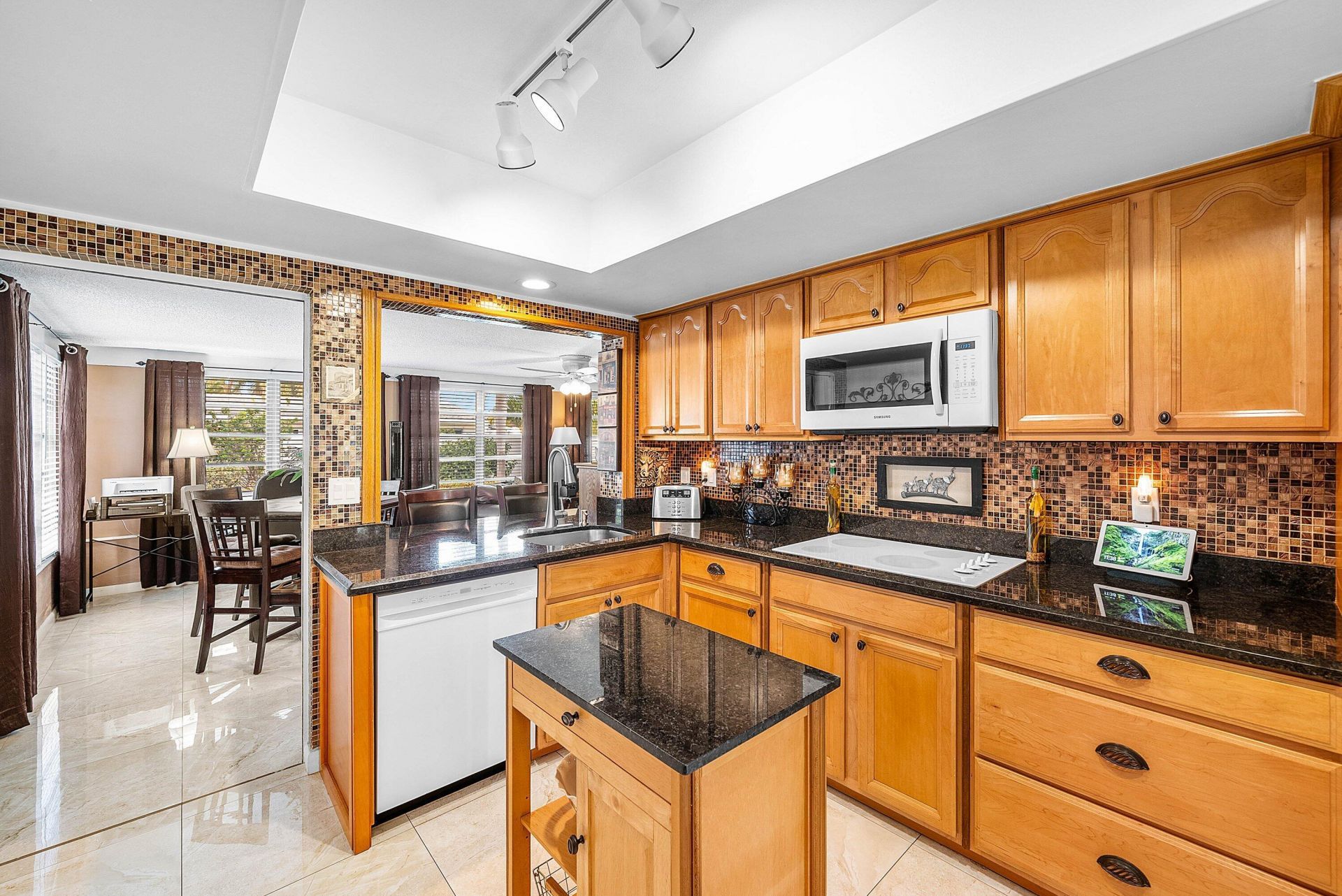 2741 NE 52nd Street, Lighthouse Point, FL 33064 Photo