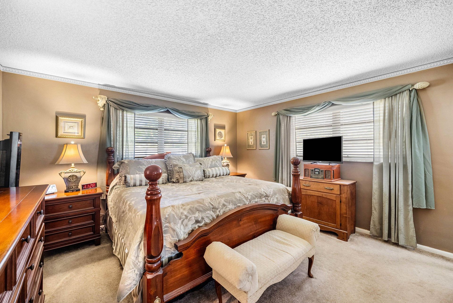 2741 NE 52nd Street, Lighthouse Point, FL 33064 Photo