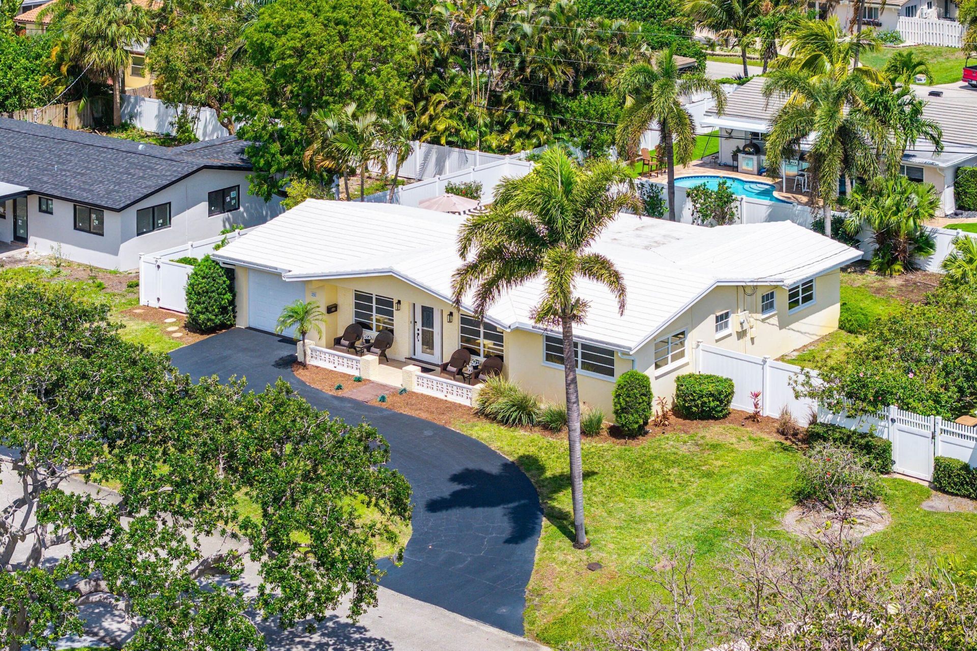 2741 NE 52nd Street, Lighthouse Point, FL 33064 Photo