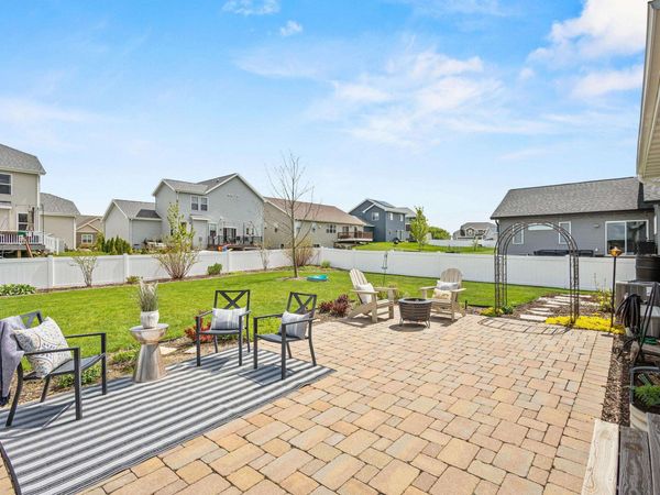 1317 Black Stallion Drive, Madison, WI 53718