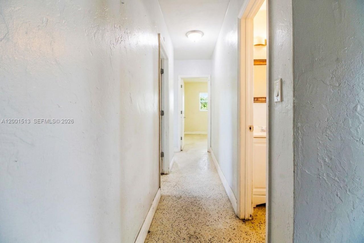 680 SW 31st Ave, Fort Lauderdale, FL 33312 Photo