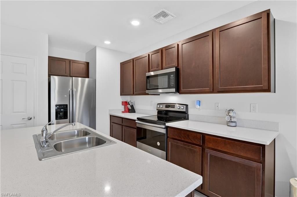 15396 Wildflower Cir, Naples, FL 34119 Photo