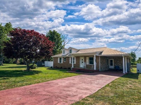 207 Hammerhawk Road , Griffin, GA 30223