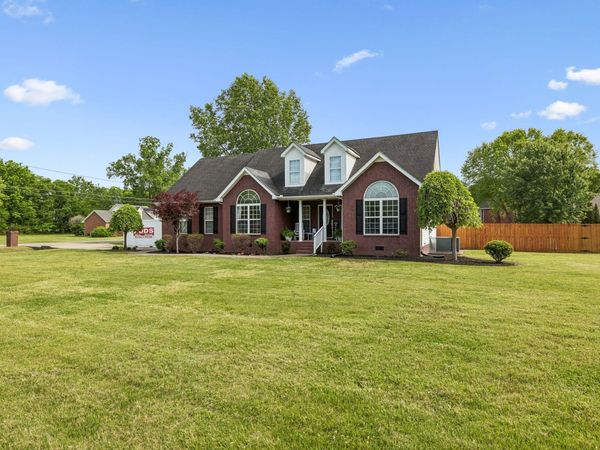 105 Barvas Ln, Lascassas, TN 37085