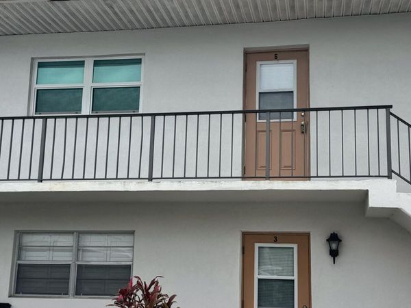 2950 SE Ocean Boulevard, Unit 8, Stuart, FL 34996