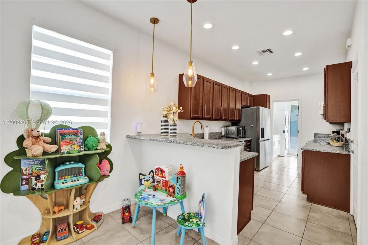 4002 Poinciana Ln , Hollywood, FL 33021 Photo