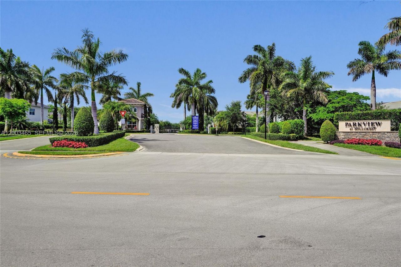 4002 Poinciana Ln , Hollywood, FL 33021 Photo