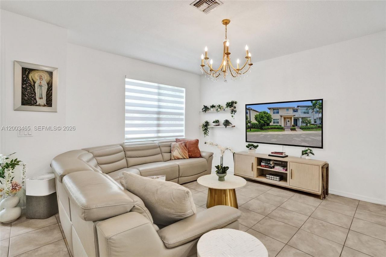 4002 Poinciana Ln , Hollywood, FL 33021 Photo