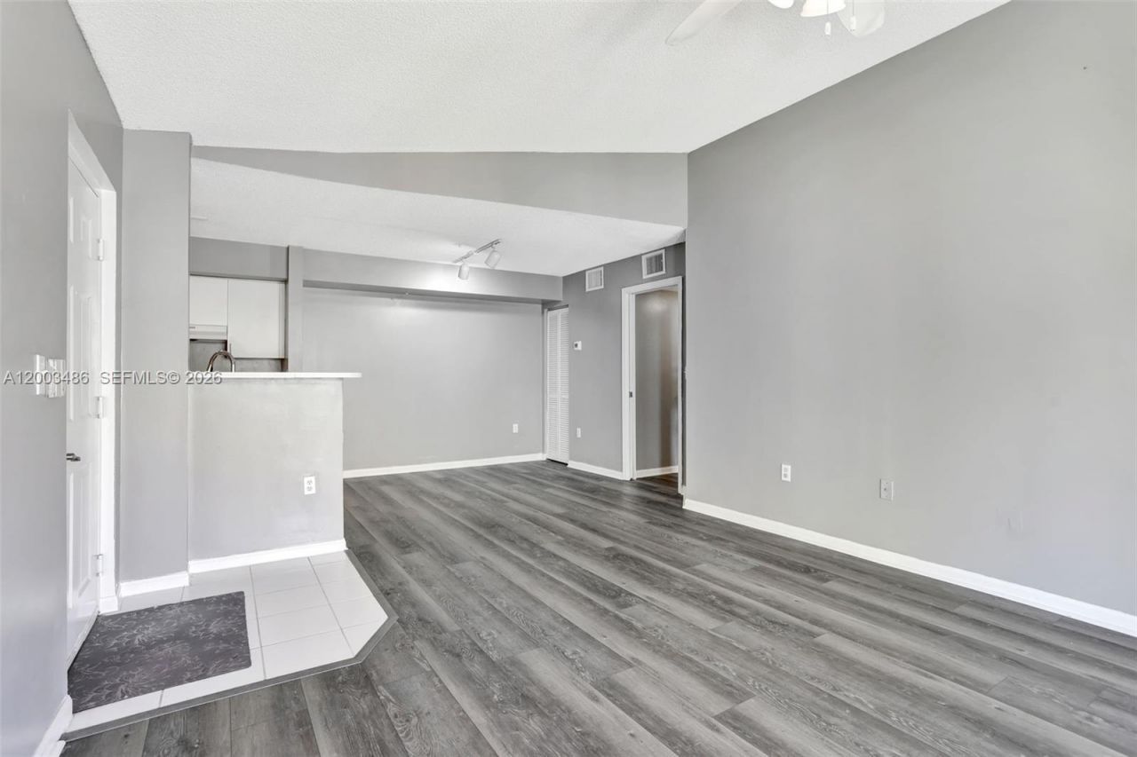 4820 N State Road 7, Unit 201, Coconut Creek, FL 33073 Photo