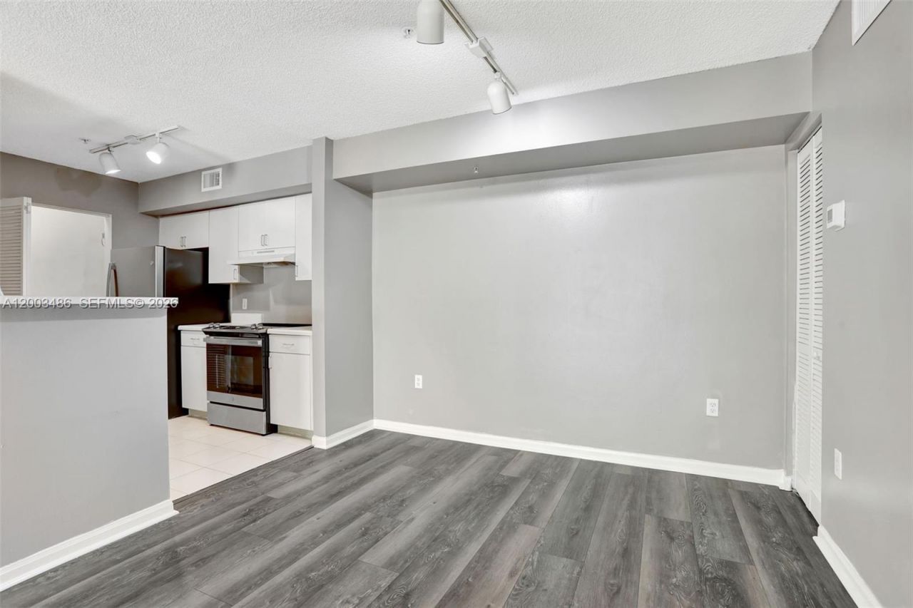 4820 N State Road 7, Unit 201, Coconut Creek, FL 33073 Photo