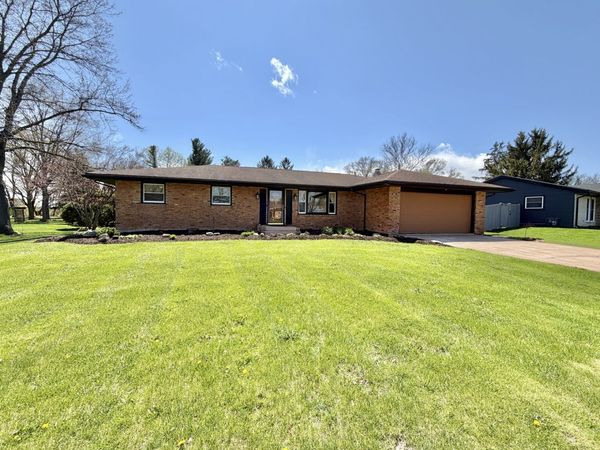 6933 Paddock Lane , Rockford, IL 61114