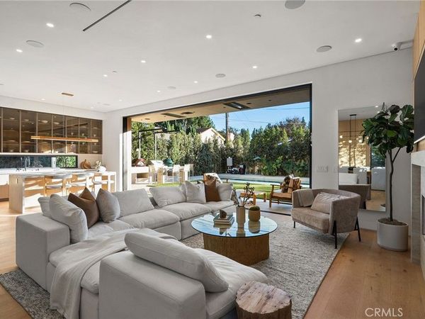 14758 Morrison, Sherman Oaks, CA 91403