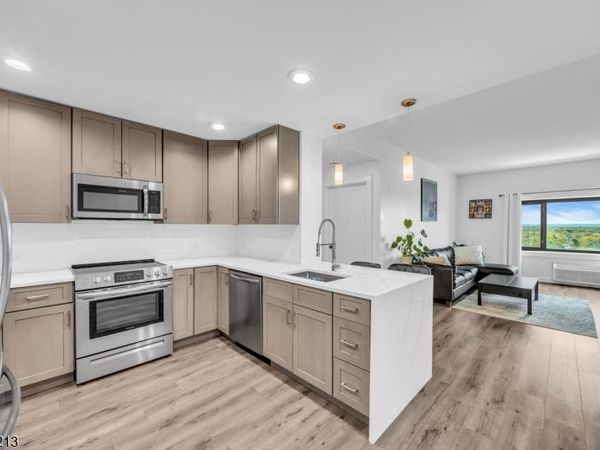 1 Carriage City Plz, Rahway, NJ 07065