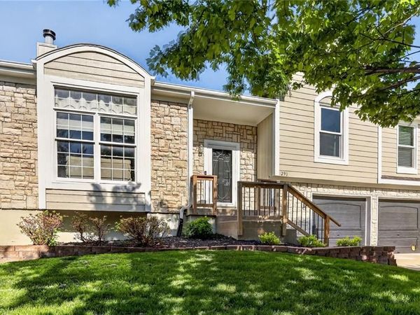 290 W Westhoff Place, Gardner, KS 66030