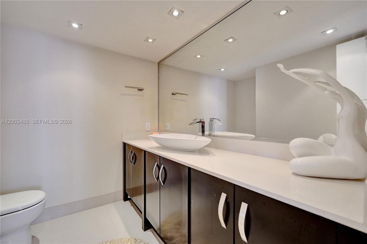 2751 S Ocean Dr, Unit 908S, Hollywood, FL 33019 Photo