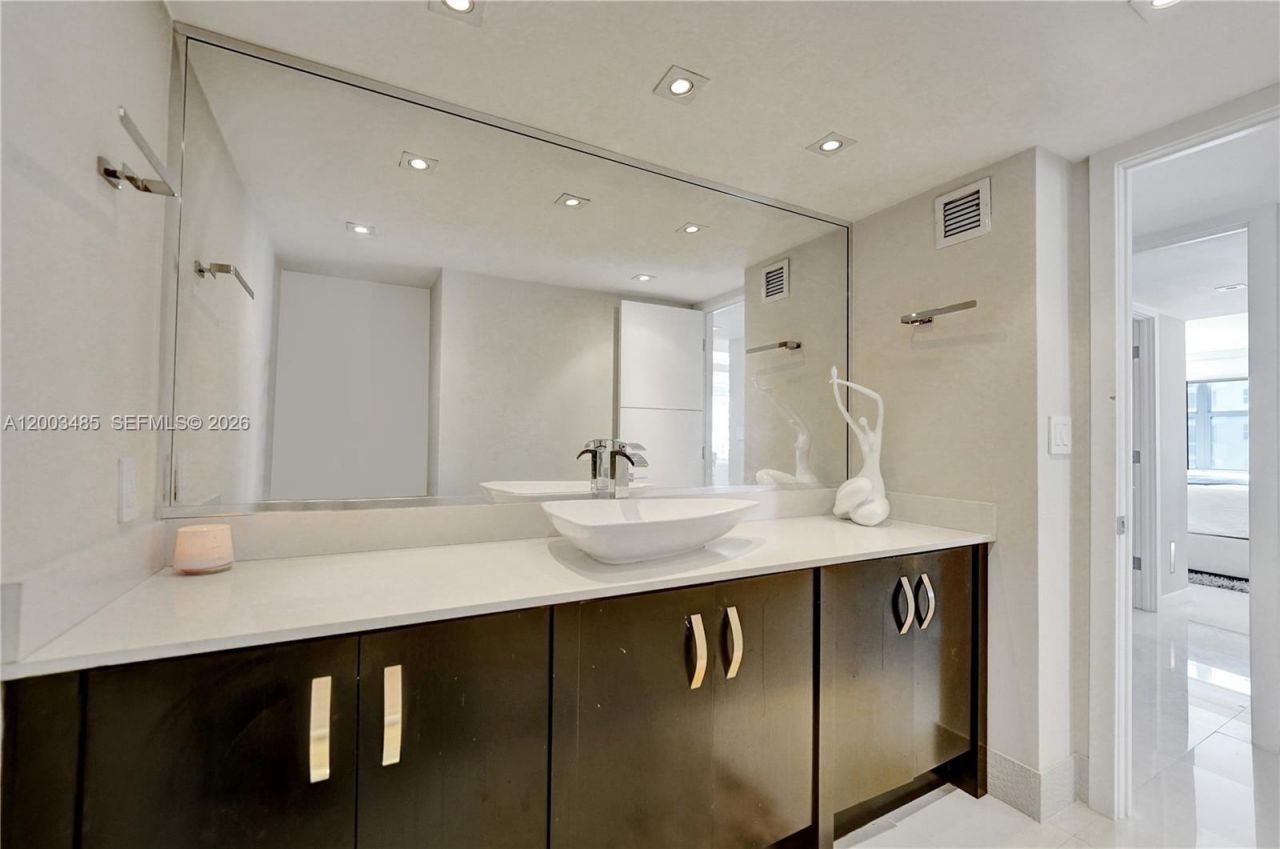 2751 S Ocean Dr, Unit 908S, Hollywood, FL 33019 Photo
