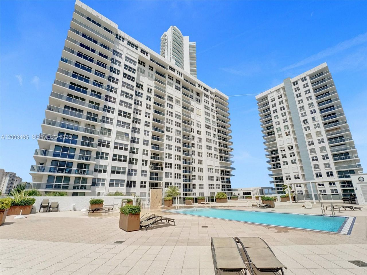 2751 S Ocean Dr, Unit 908S, Hollywood, FL 33019 Photo