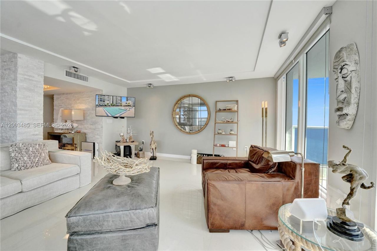 2751 S Ocean Dr, Unit 908S, Hollywood, FL 33019 Photo