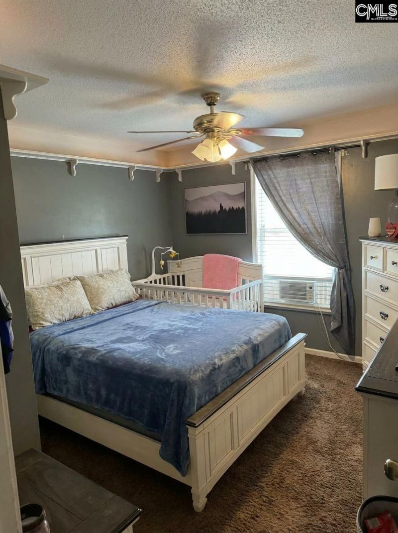 118 Howe Street  Photo 8