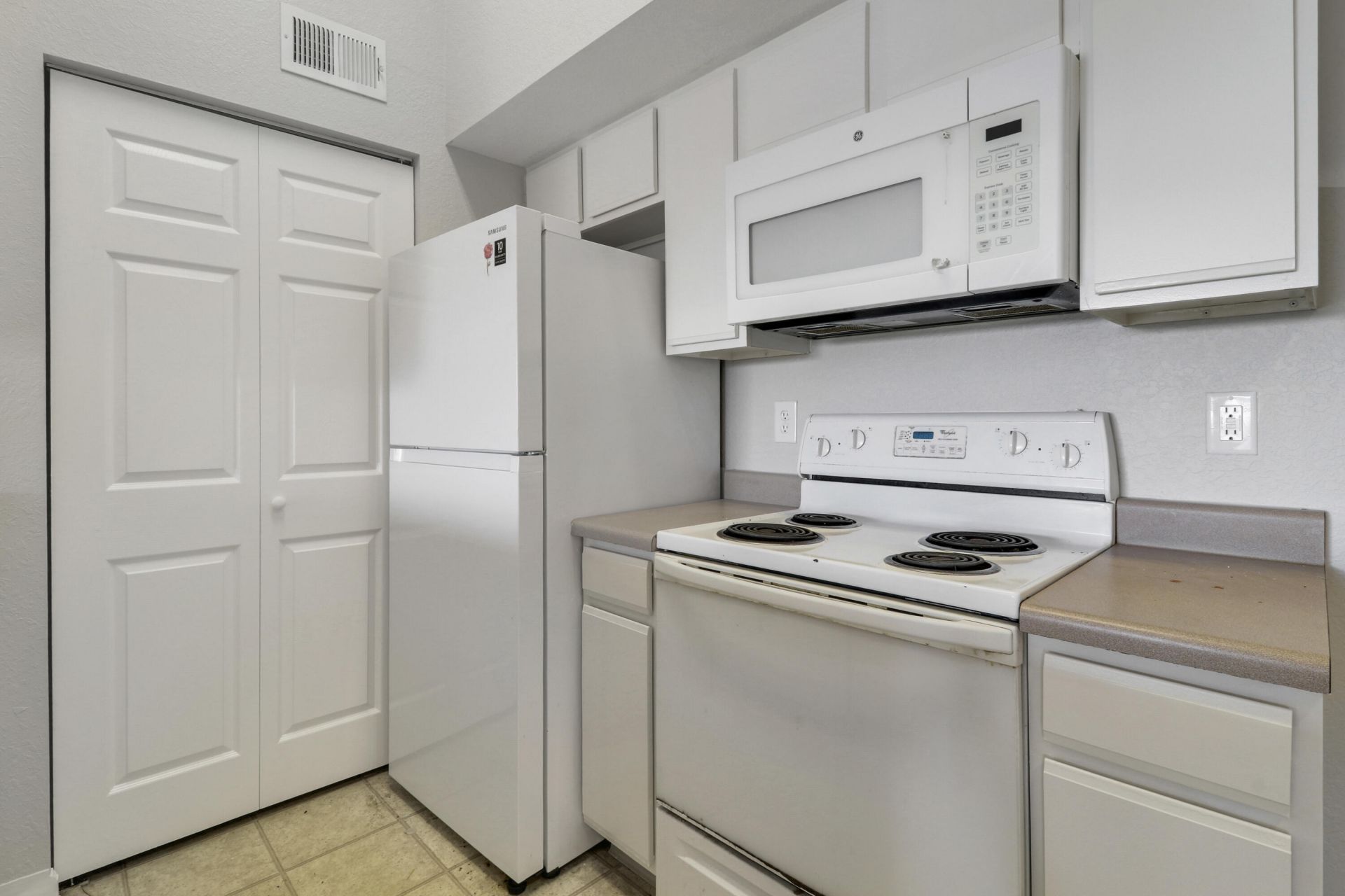 141 SW Palm Drive, Unit 306, Port Saint Lucie, FL 34986 Photo