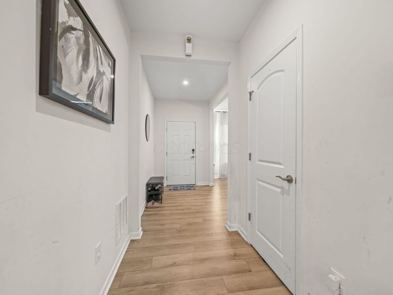 944 Mill Stone Drive , Sunbury, OH 43074 Photo 3