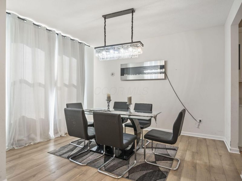 944 Mill Stone Drive , Sunbury, OH 43074 Photo 4