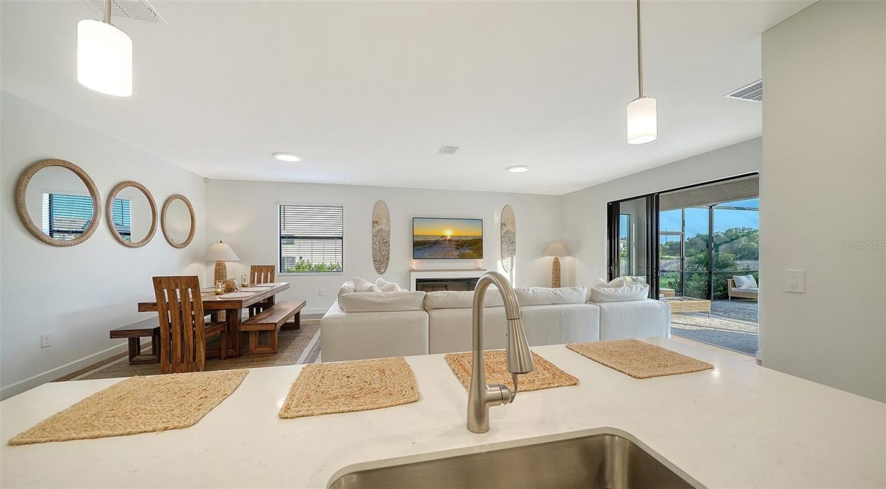 5321 Seal Isle Court, Bradenton, FL 34211 Photo