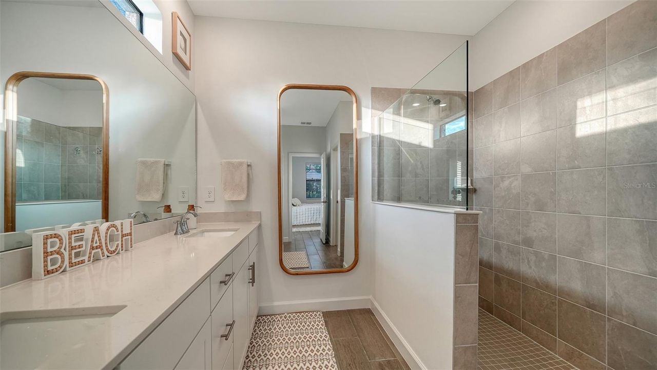 5321 Seal Isle Court, Bradenton, FL 34211 Photo