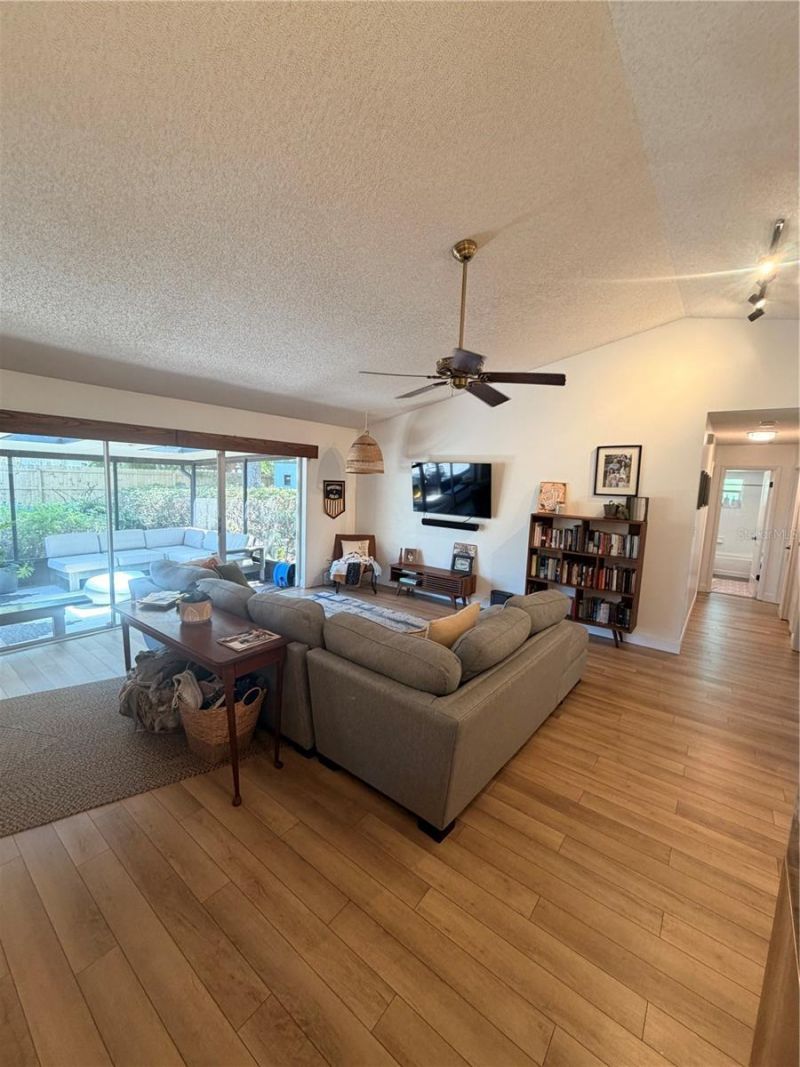 9504 Cannon Drive, Orlando, FL 32817 Photo