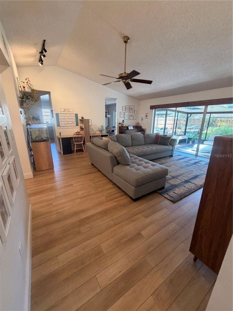 9504 Cannon Drive, Orlando, FL 32817 Photo