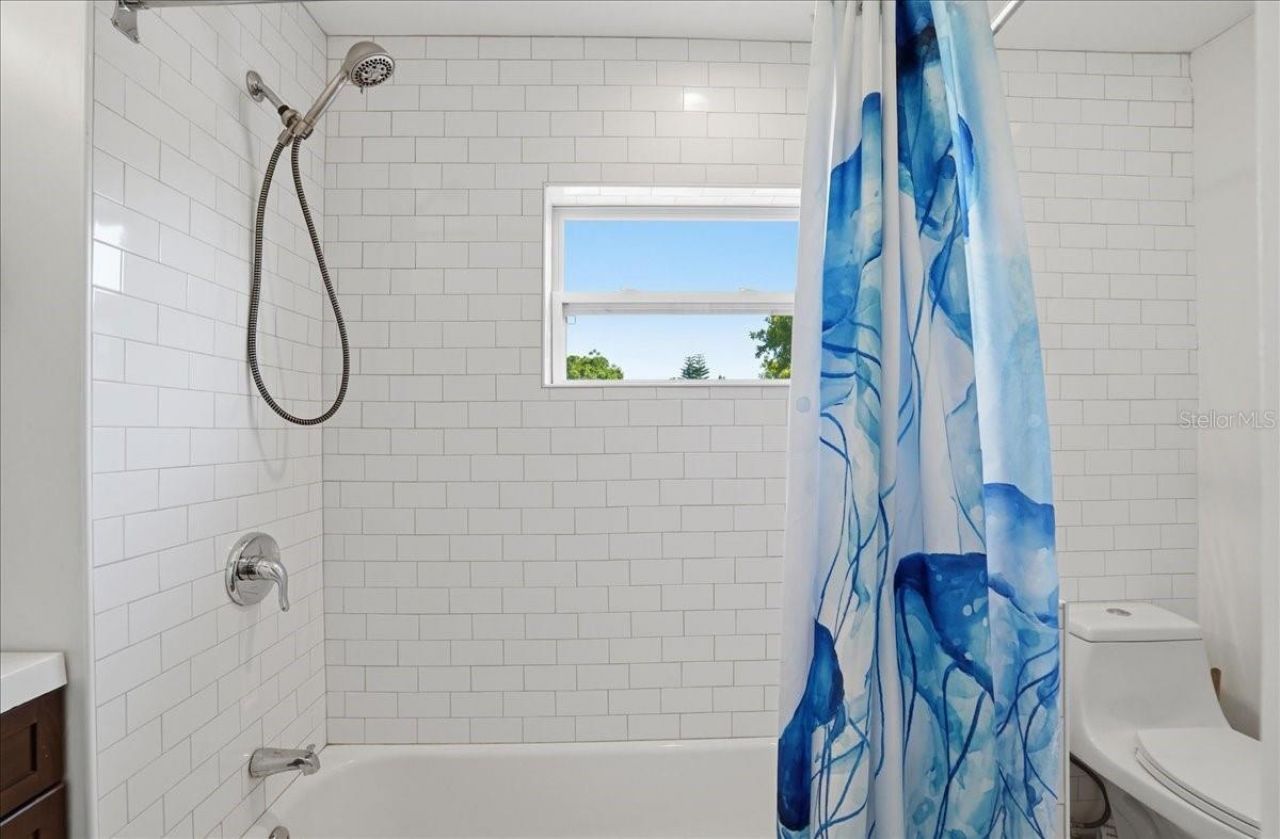 700 66th Avenue S, Saint Petersburg, FL 33705 Photo