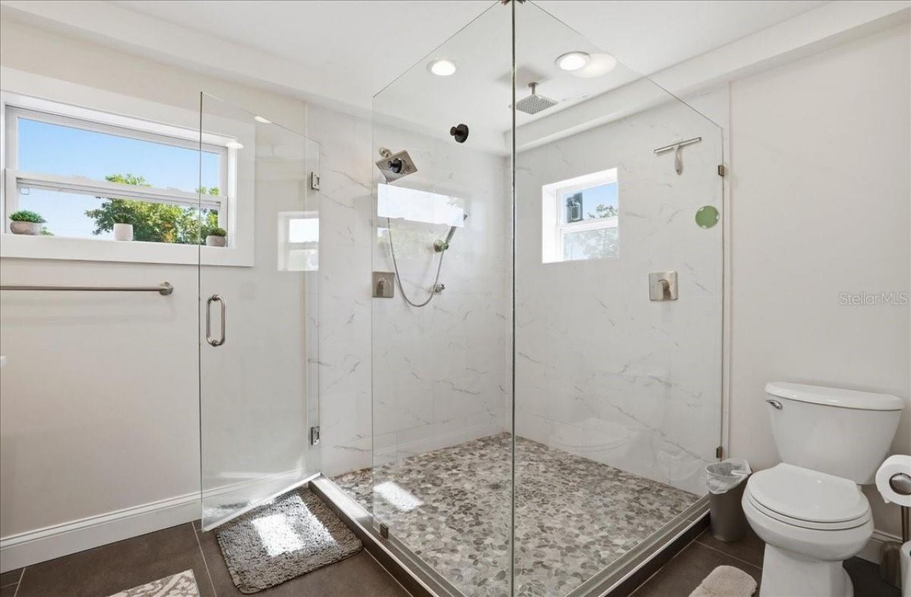 700 66th Avenue S, Saint Petersburg, FL 33705 Photo