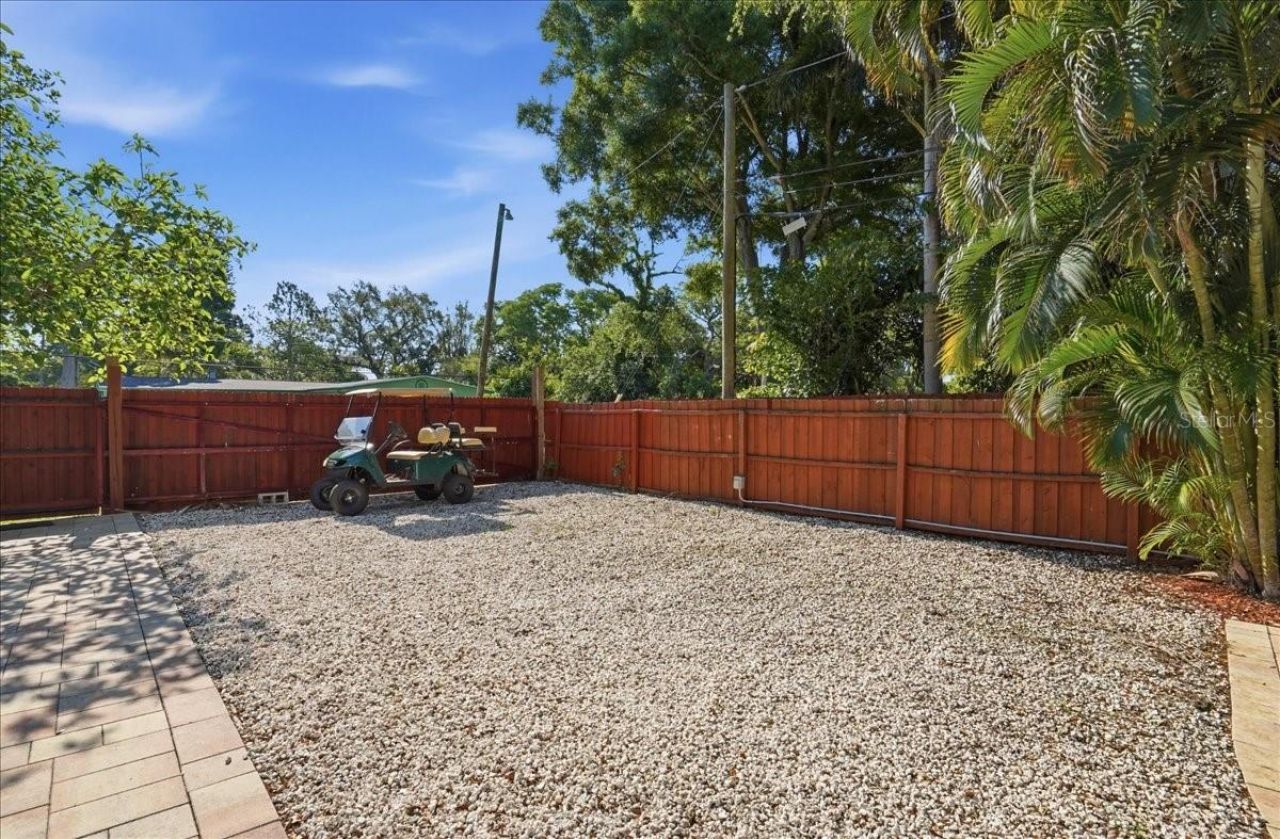 700 66th Avenue S, Saint Petersburg, FL 33705 Photo