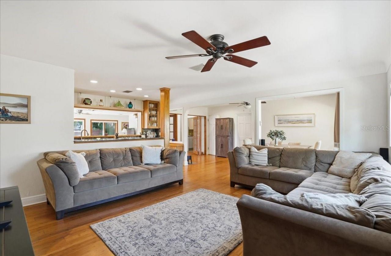 700 66th Avenue S, Saint Petersburg, FL 33705 Photo
